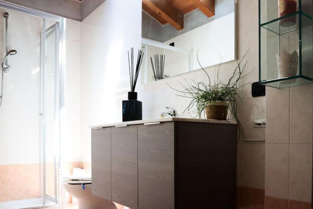 15 Min Padova Appartamento Moderno Travato Legnaro Luaran gambar